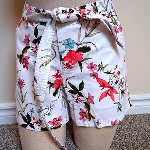 Liz Claiborne White Floral Shorts